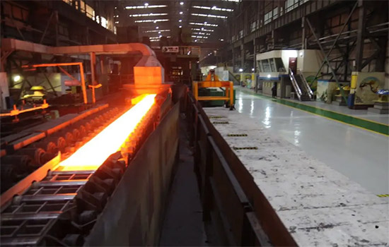 河南华体会钢厂二轧钢在钢板计划外创造高水准
