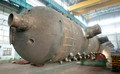 华体会钢厂建功东方锅炉厂生产的60万超临界汽包